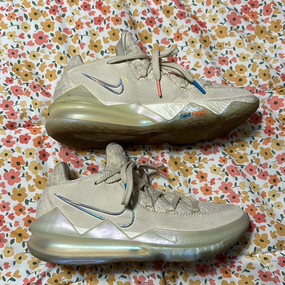 Lebron basketball shoes color easter